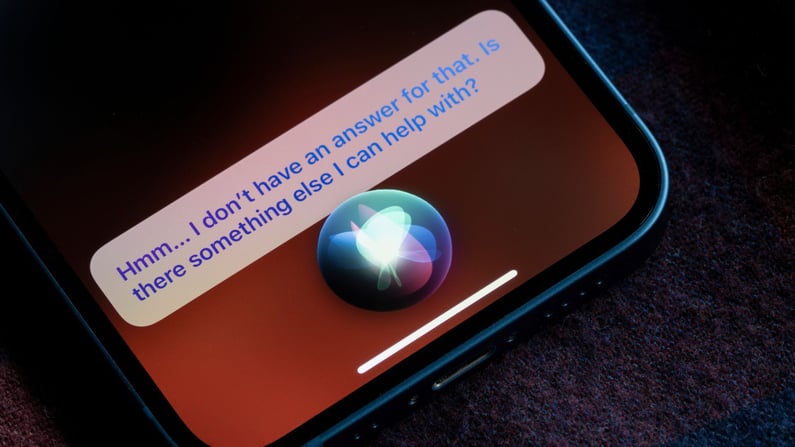 Apple Siri is losing AI race