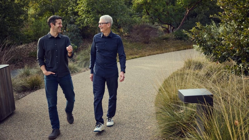 John-Ternus and Tim-Cook at Apple
